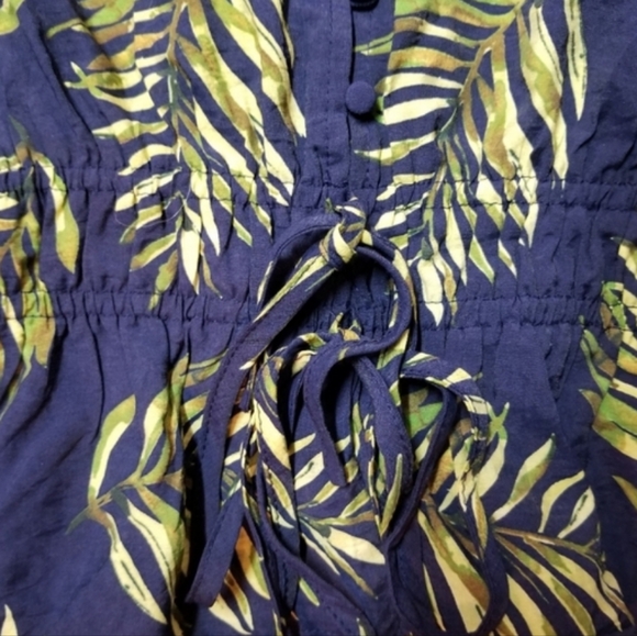 MILK & HONEY BLUE&GREEN CROP TOP BUTTON&TIE FRONT - Picture 5 of 8